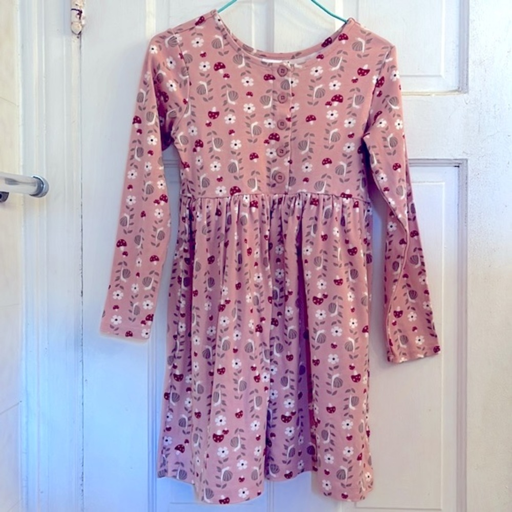 Hanna Andersson girls garden henley dress in size 130 cm/8